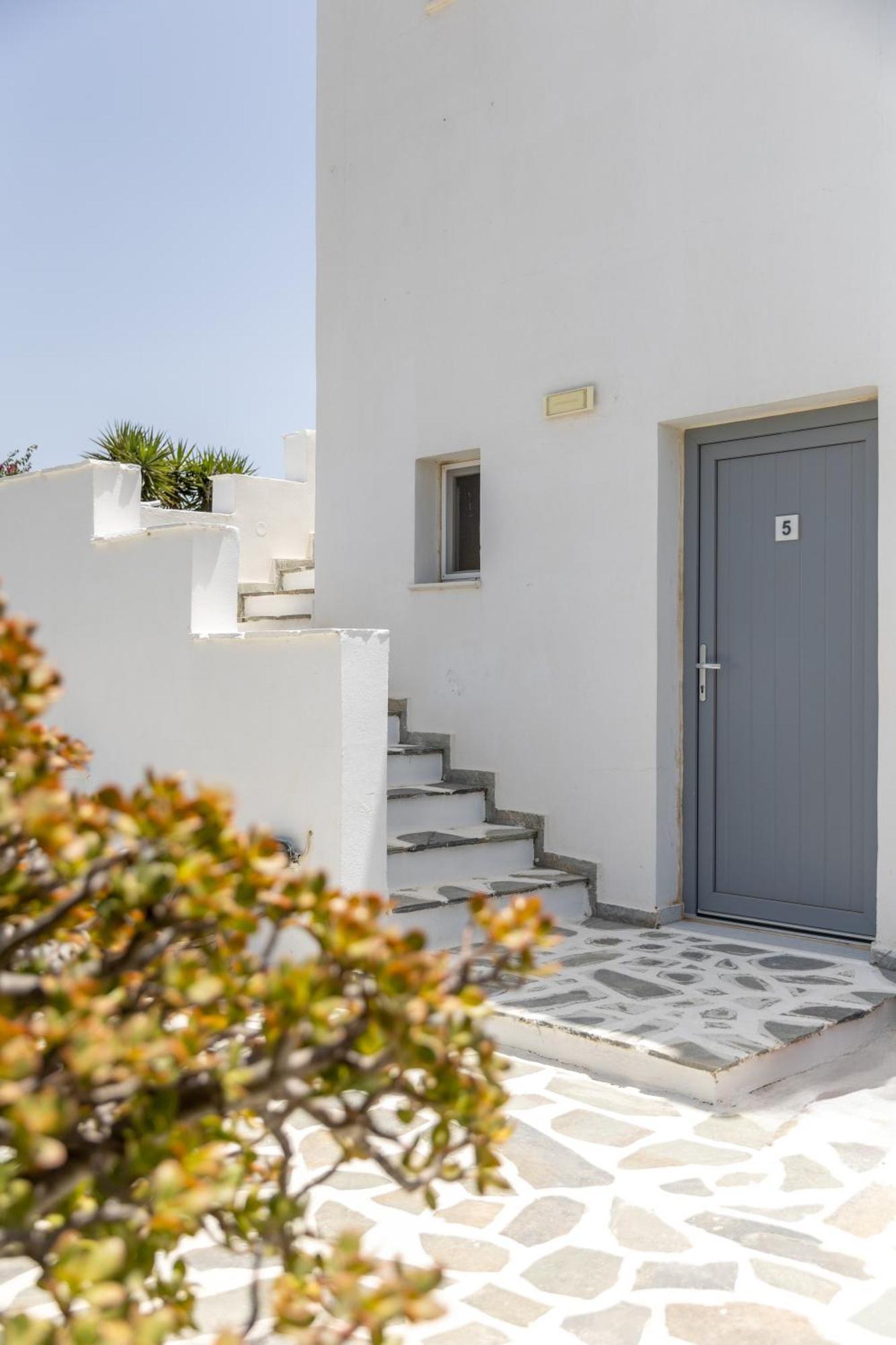 Helios Beach Studios Plaka  Exterior photo