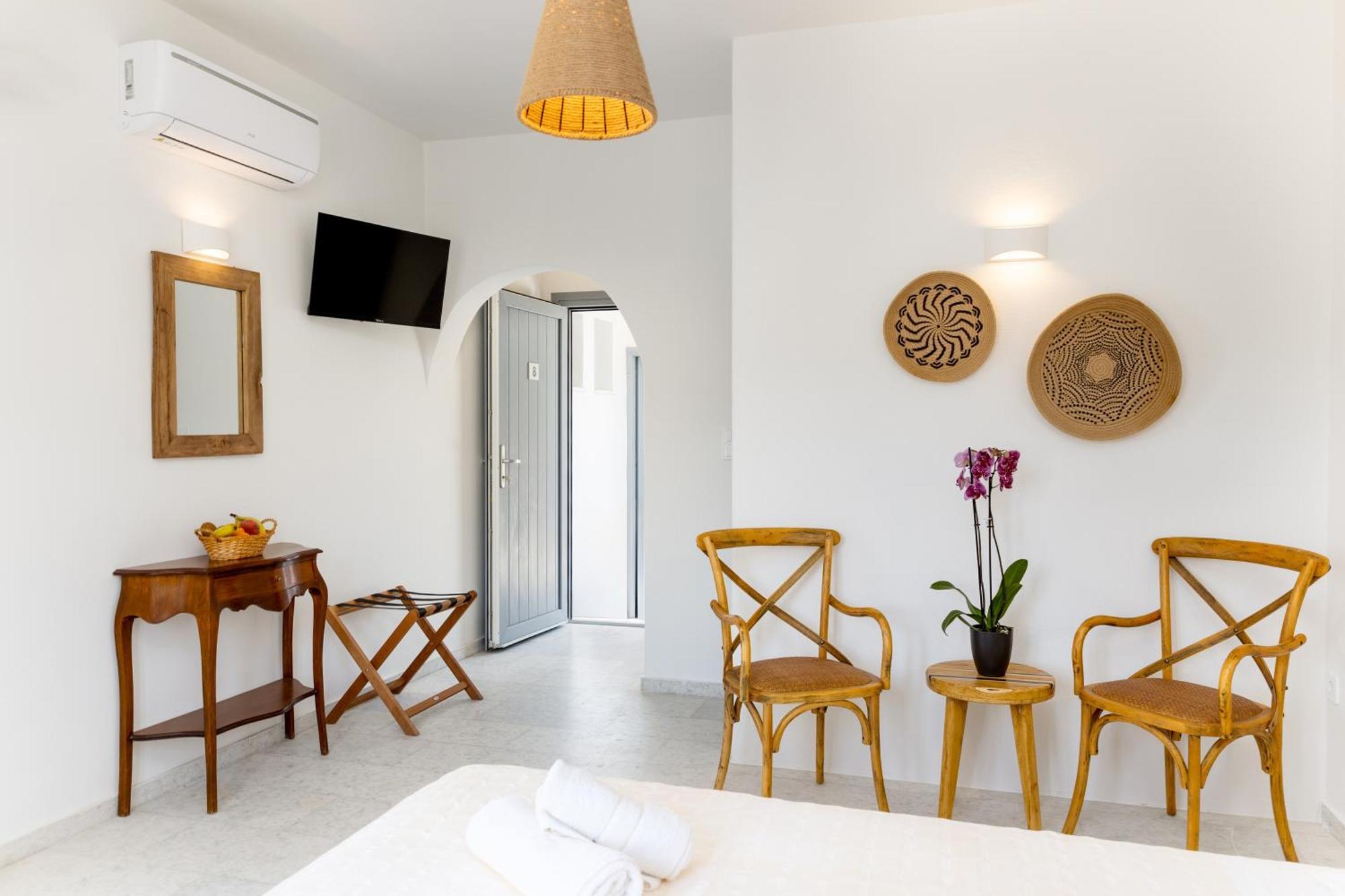 Helios Beach Studios Plaka  Exterior photo